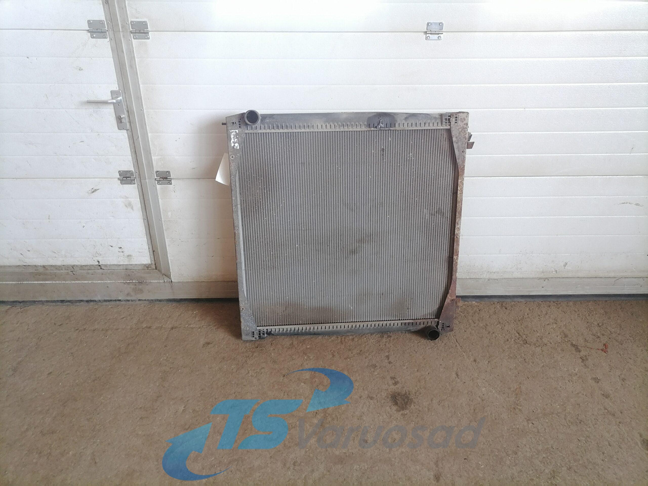 Scania Cooling radiator 1769997 - Radiateur pour Camion: photos 1 Scania Cooling radiator 1769997 - Radiateur pour Camion: photos 1