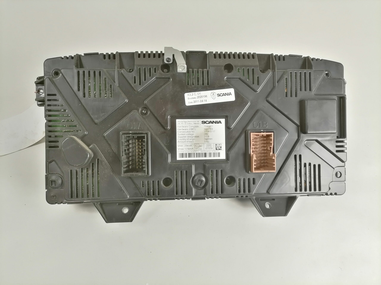 Scania Dashboard 2020196 - Panel de instrumentos pour Camion: photos 3 Scania Dashboard 2020196 - Panel de instrumentos pour Camion: photos 3