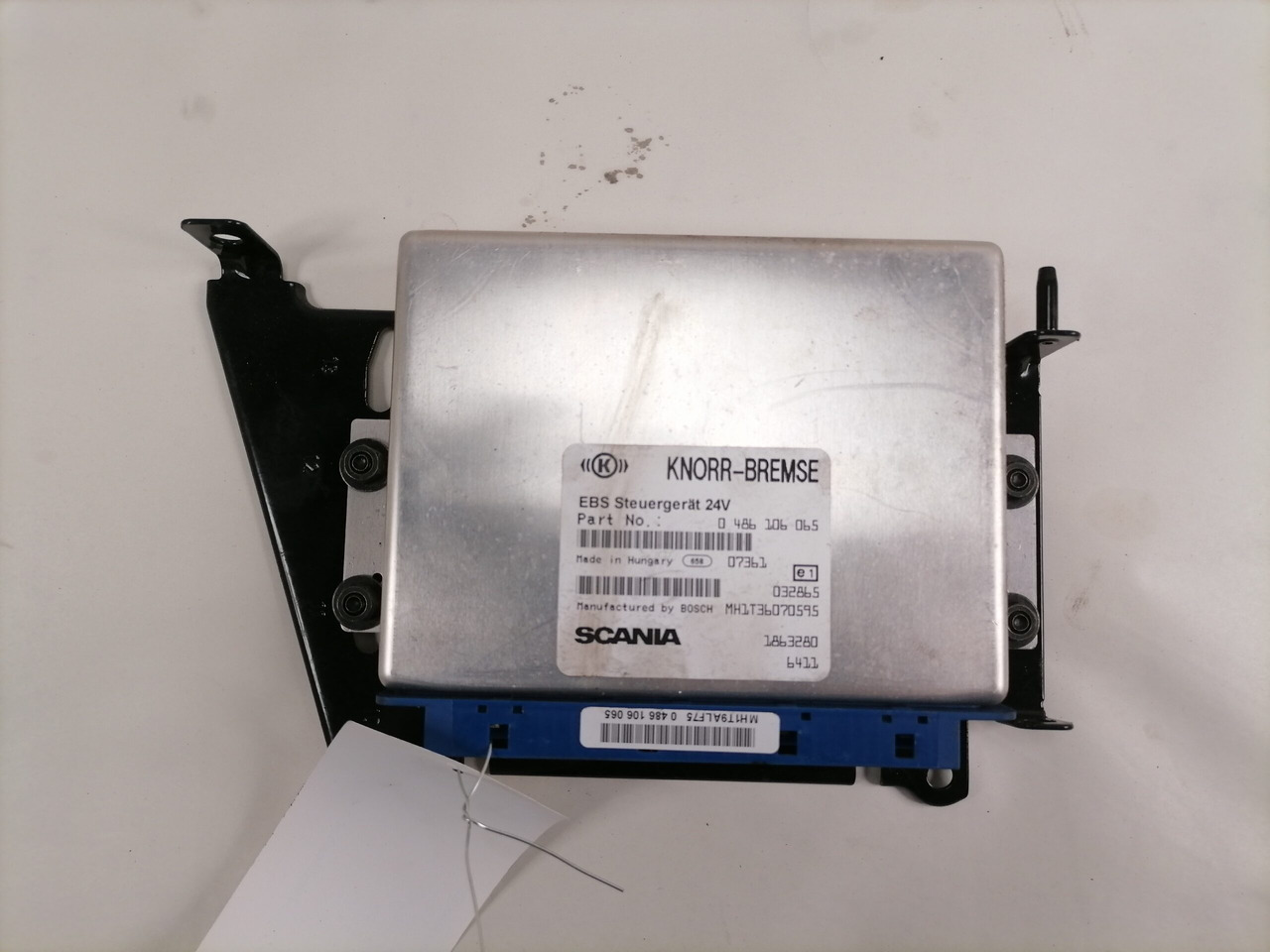 Scania Ecu, EBS 1863280 - Bloc de gestion pour Camion: photos 4 Scania Ecu, EBS 1863280 - Bloc de gestion pour Camion: photos 4