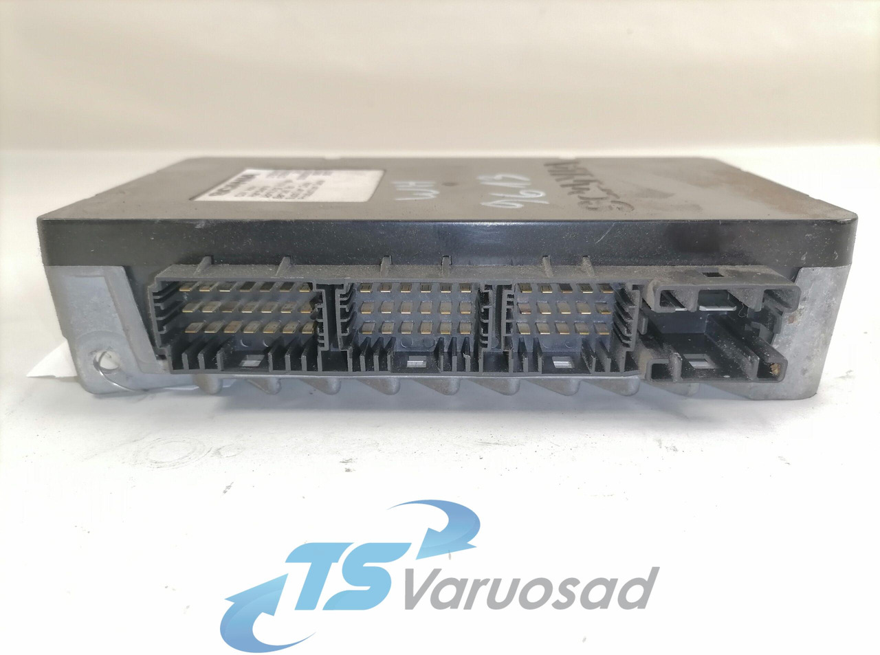 Scania Ecu, VIS 1729485 - Bloc de gestion pour Camion: photos 2 Scania Ecu, VIS 1729485 - Bloc de gestion pour Camion: photos 2