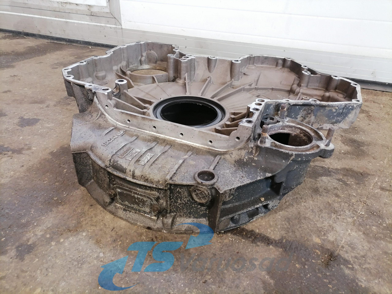 Scania Flywheel housing 1520268 - Volant moteur pour Camion: photos 5 Scania Flywheel housing 1520268 - Volant moteur pour Camion: photos 5
