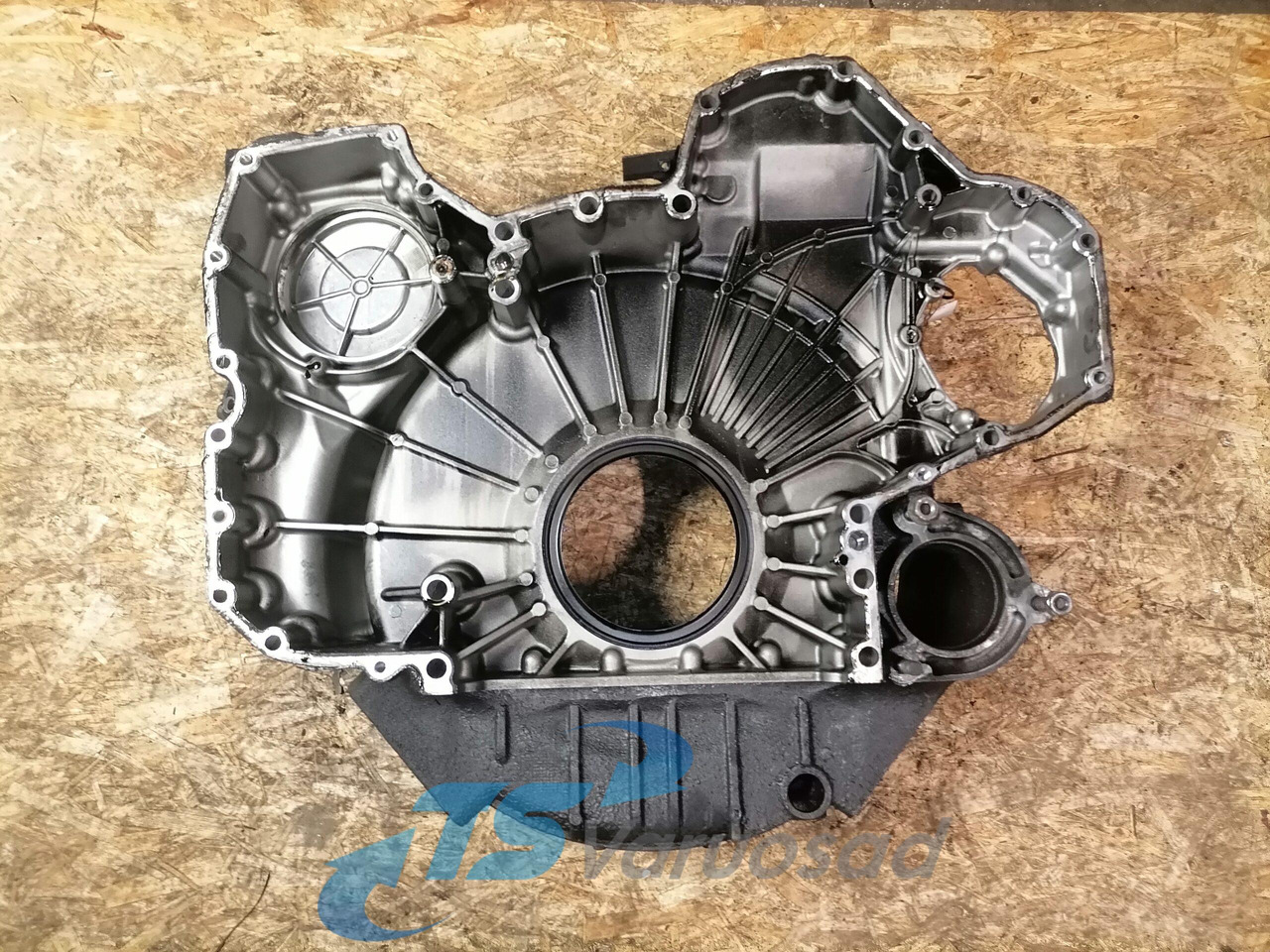 Scania Flywheel housing 1940447 - Volant moteur pour Camion: photos 3 Scania Flywheel housing 1940447 - Volant moteur pour Camion: photos 3