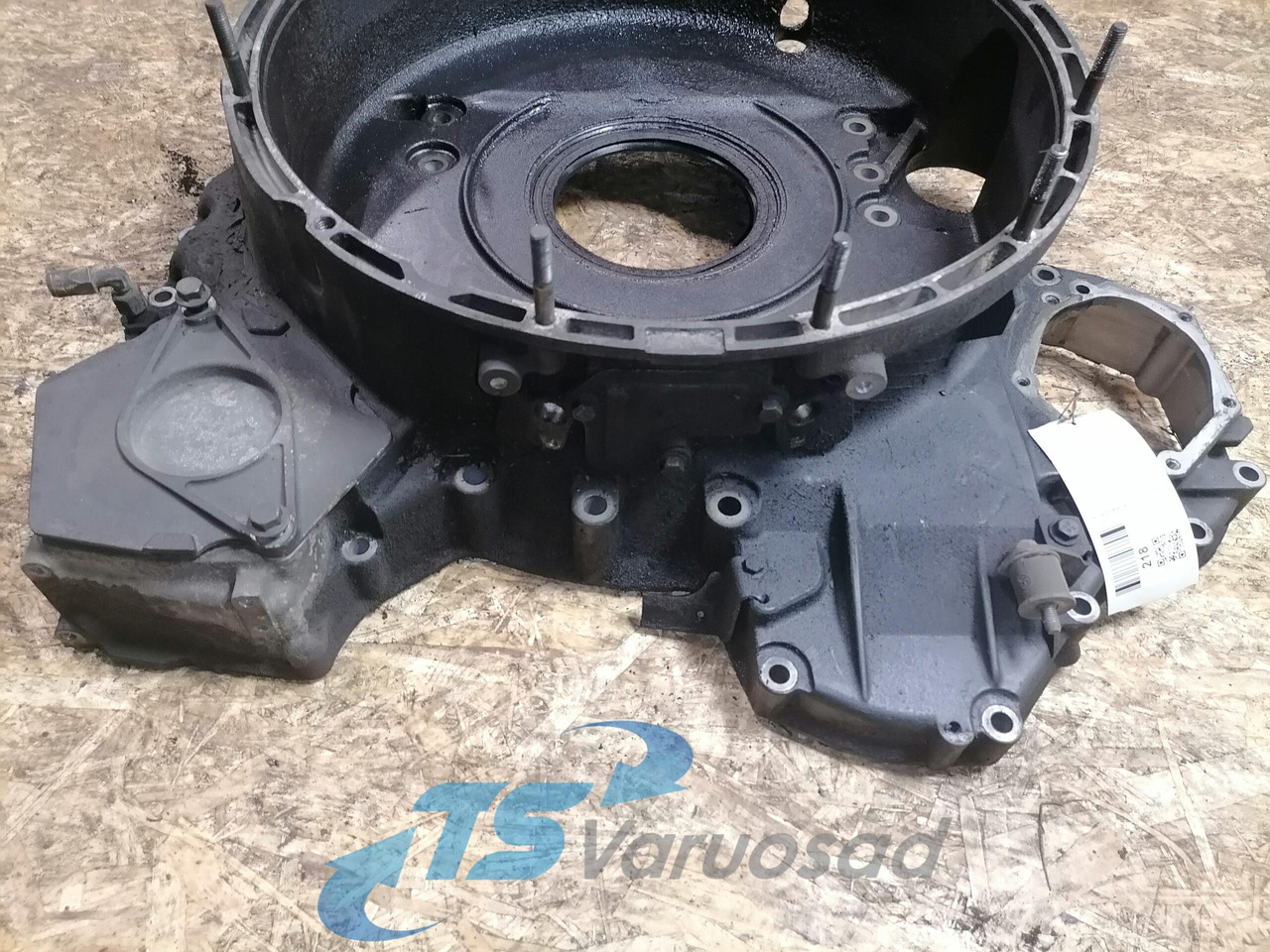 Scania Flywheel housing 1940447 - Volant moteur pour Camion: photos 4 Scania Flywheel housing 1940447 - Volant moteur pour Camion: photos 4