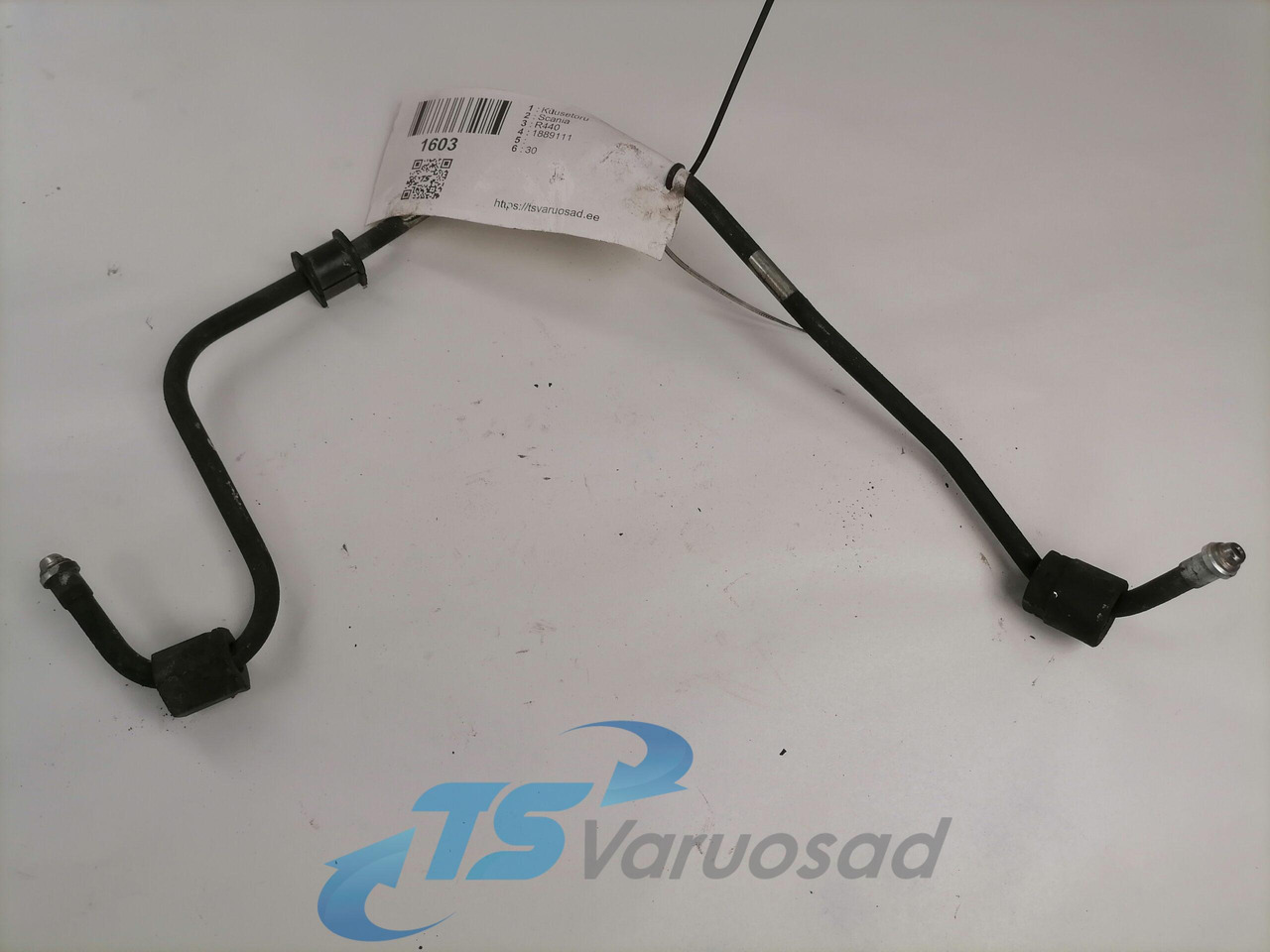 Scania Fuel pipe 1889111 - Préparation du carburant pour Camion: photos 1 Scania Fuel pipe 1889111 - Préparation du carburant pour Camion: photos 1