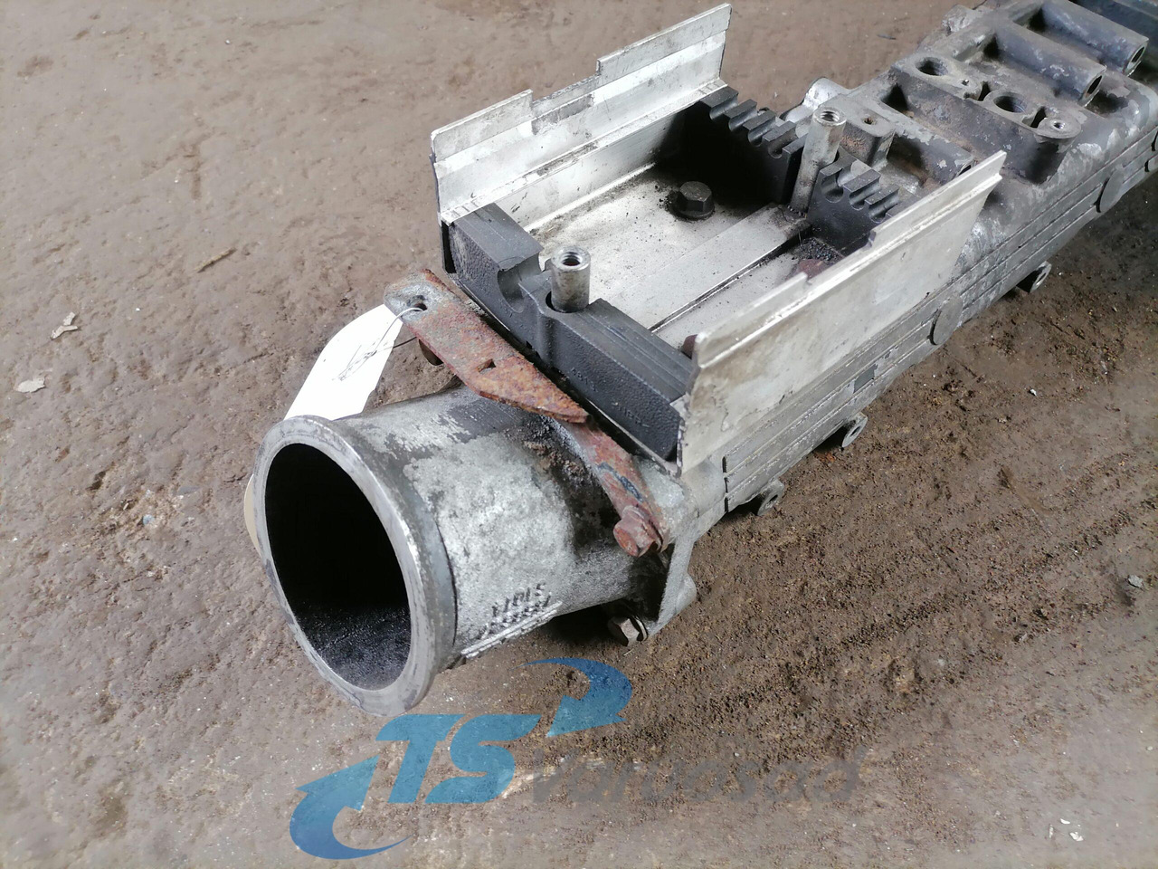 Scania Intake mainfold 1390209 - Collecteur d'admission pour Camion: photos 4 Scania Intake mainfold 1390209 - Collecteur d'admission pour Camion: photos 4