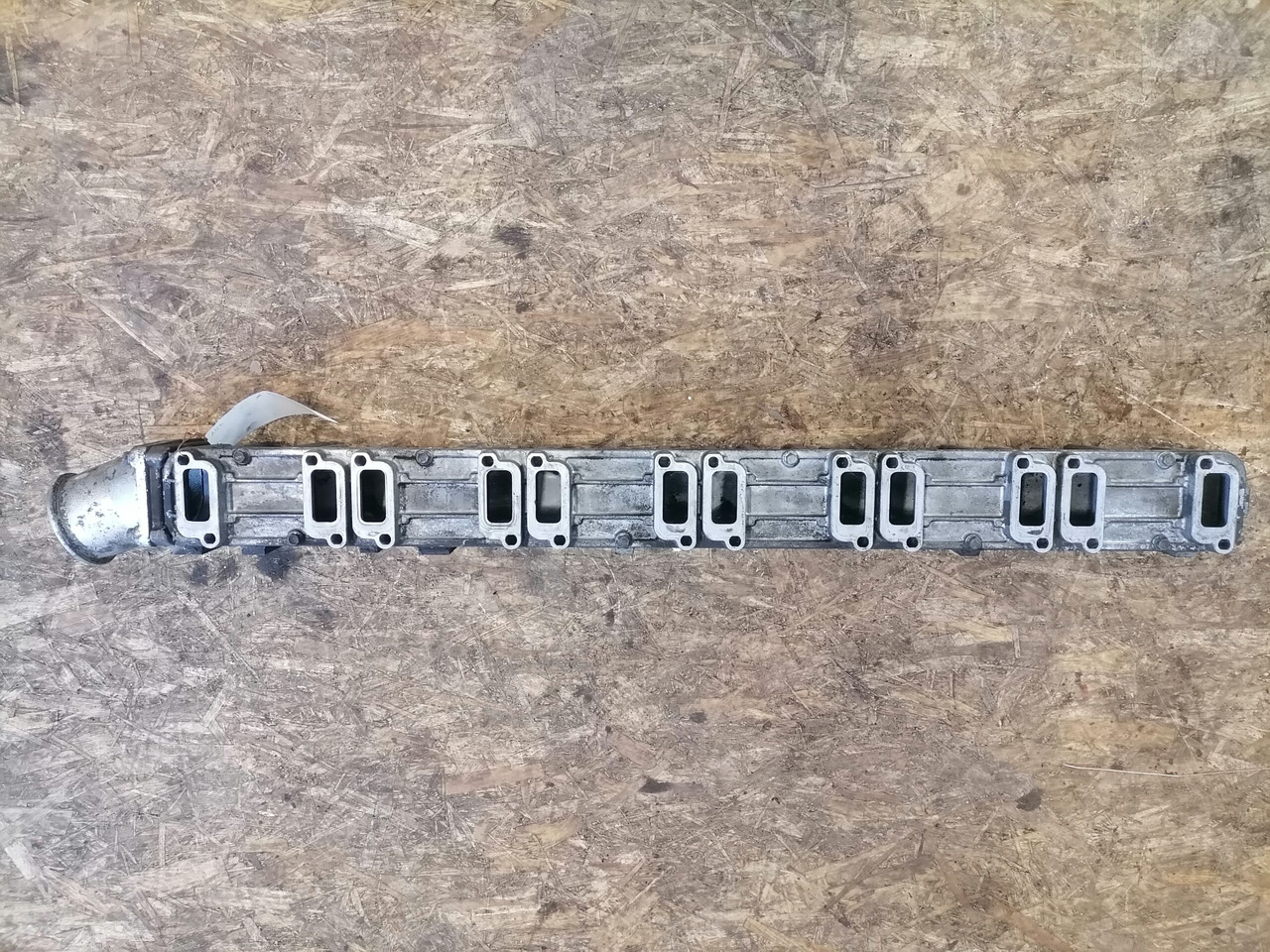 Scania Intake mainfold 1464123 - Collecteur d'admission pour Camion: photos 5 Scania Intake mainfold 1464123 - Collecteur d'admission pour Camion: photos 5
