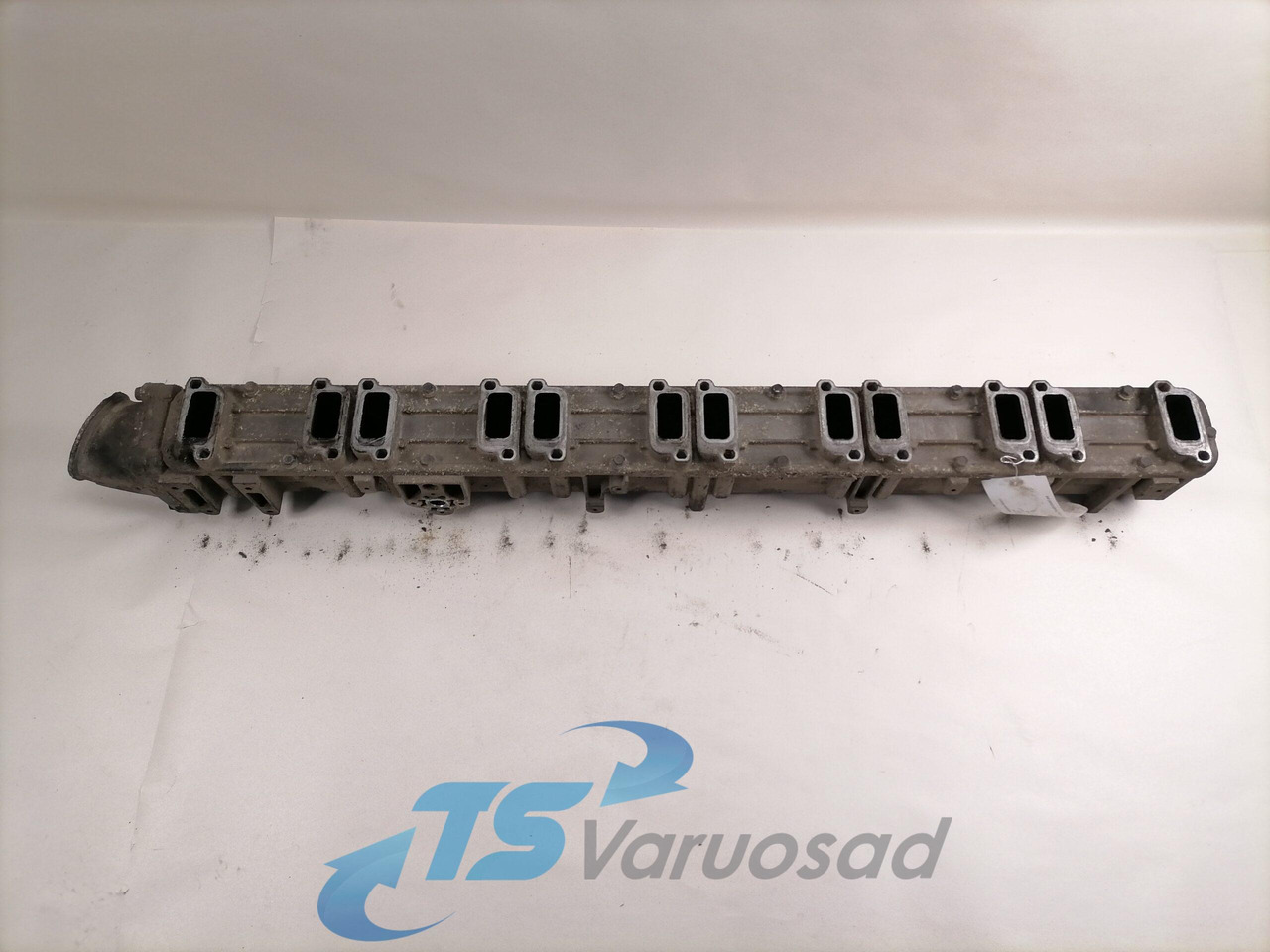 Scania Intake mainfold 1474817 - Collecteur d'admission pour Camion: photos 5 Scania Intake mainfold 1474817 - Collecteur d'admission pour Camion: photos 5