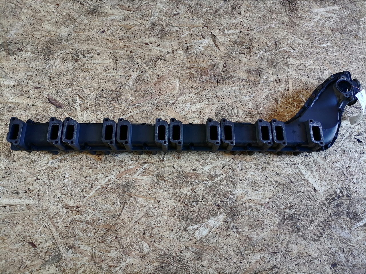 Scania Intake mainfold 1493717 - Collecteur d'admission pour Camion: photos 3 Scania Intake mainfold 1493717 - Collecteur d'admission pour Camion: photos 3