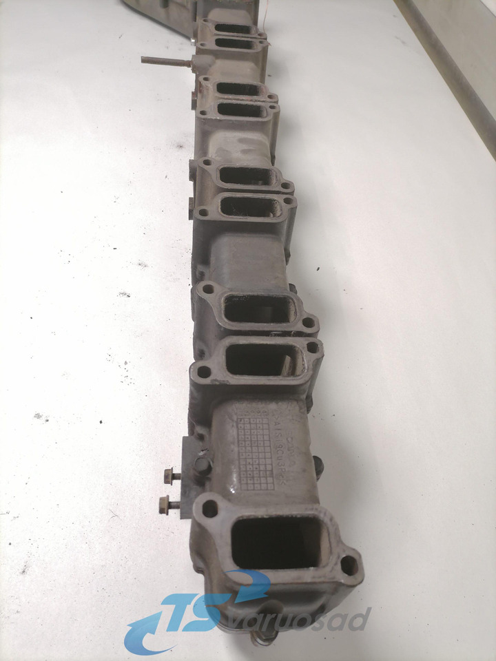 Scania Intake mainfold 1893329 - Collecteur d'admission pour Camion: photos 3 Scania Intake mainfold 1893329 - Collecteur d'admission pour Camion: photos 3