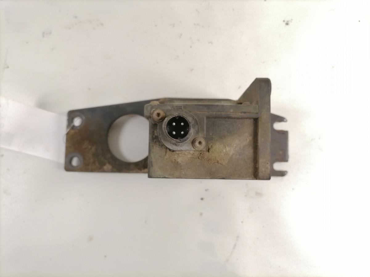 Scania Juhtplokk 0265005271 - Bloc de gestion pour Camion: photos 4 Scania Juhtplokk 0265005271 - Bloc de gestion pour Camion: photos 4