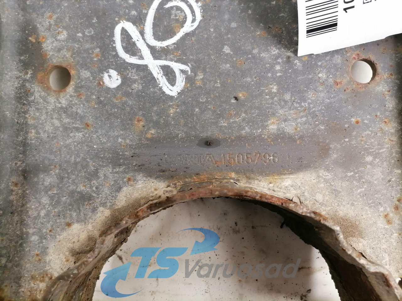 Scania Kardaani tugilaagri kandur 1505796 - Arbre à cardan pour Camion: photos 3 Scania Kardaani tugilaagri kandur 1505796 - Arbre à cardan pour Camion: photos 3