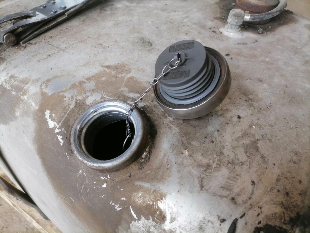 Scania Kütusepaak 350L 1517305 - Réservoir de carburant pour Camion: photos 3 Scania Kütusepaak 350L 1517305 - Réservoir de carburant pour Camion: photos 3