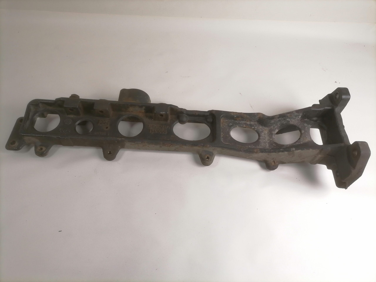 Scania Muffler carrier 1541006 - Silencieux pour Camion: photos 2 Scania Muffler carrier 1541006 - Silencieux pour Camion: photos 2