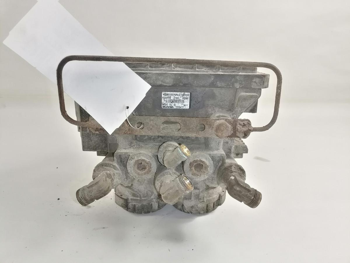 Scania Rear axel brake pressure control valve 1773677 - Valve de frein pour Camion: photos 3 Scania Rear axel brake pressure control valve 1773677 - Valve de frein pour Camion: photos 3
