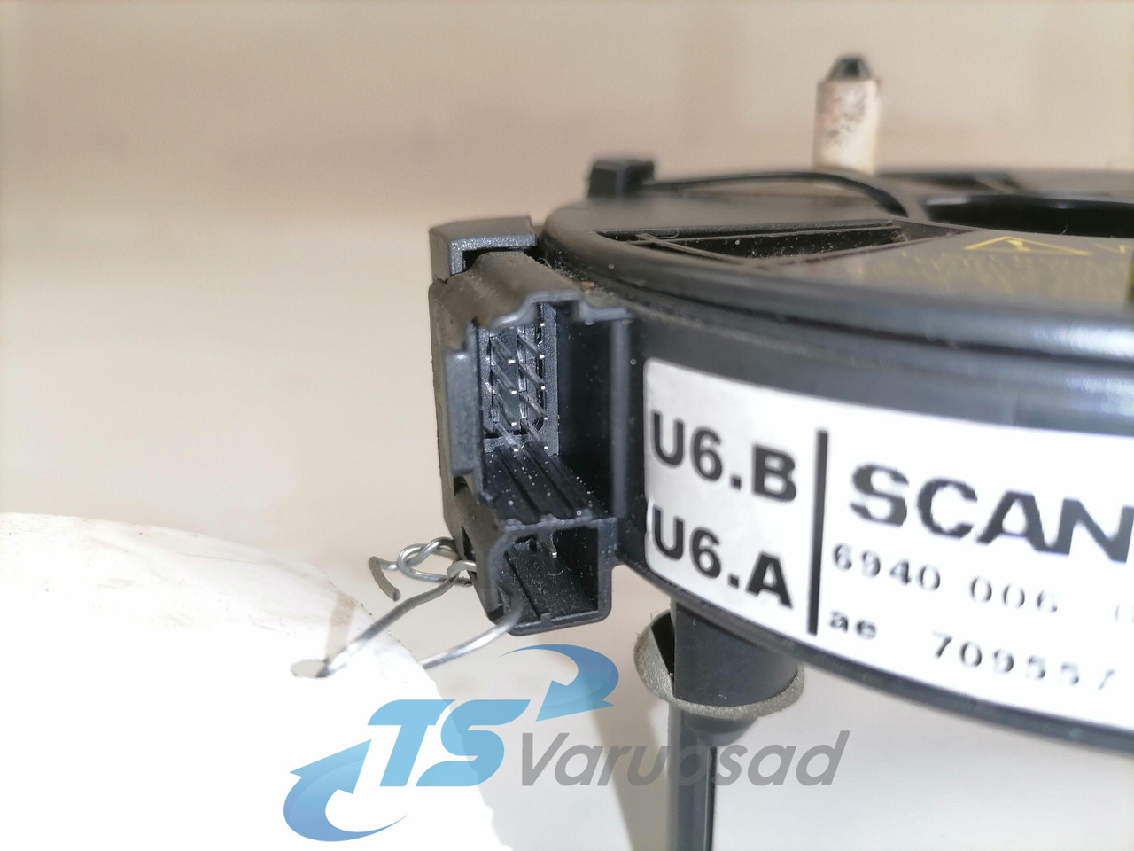Scania Steering cable 1856660 - Commande de gouvernail pour Camion: photos 4 Scania Steering cable 1856660 - Commande de gouvernail pour Camion: photos 4