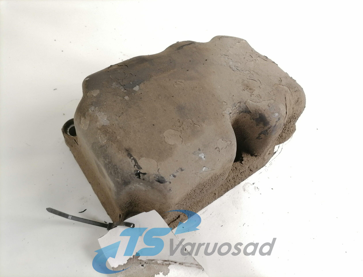 Scania Valve cover 1398884 - Culasse pour Camion: photos 1 Scania Valve cover 1398884 - Culasse pour Camion: photos 1