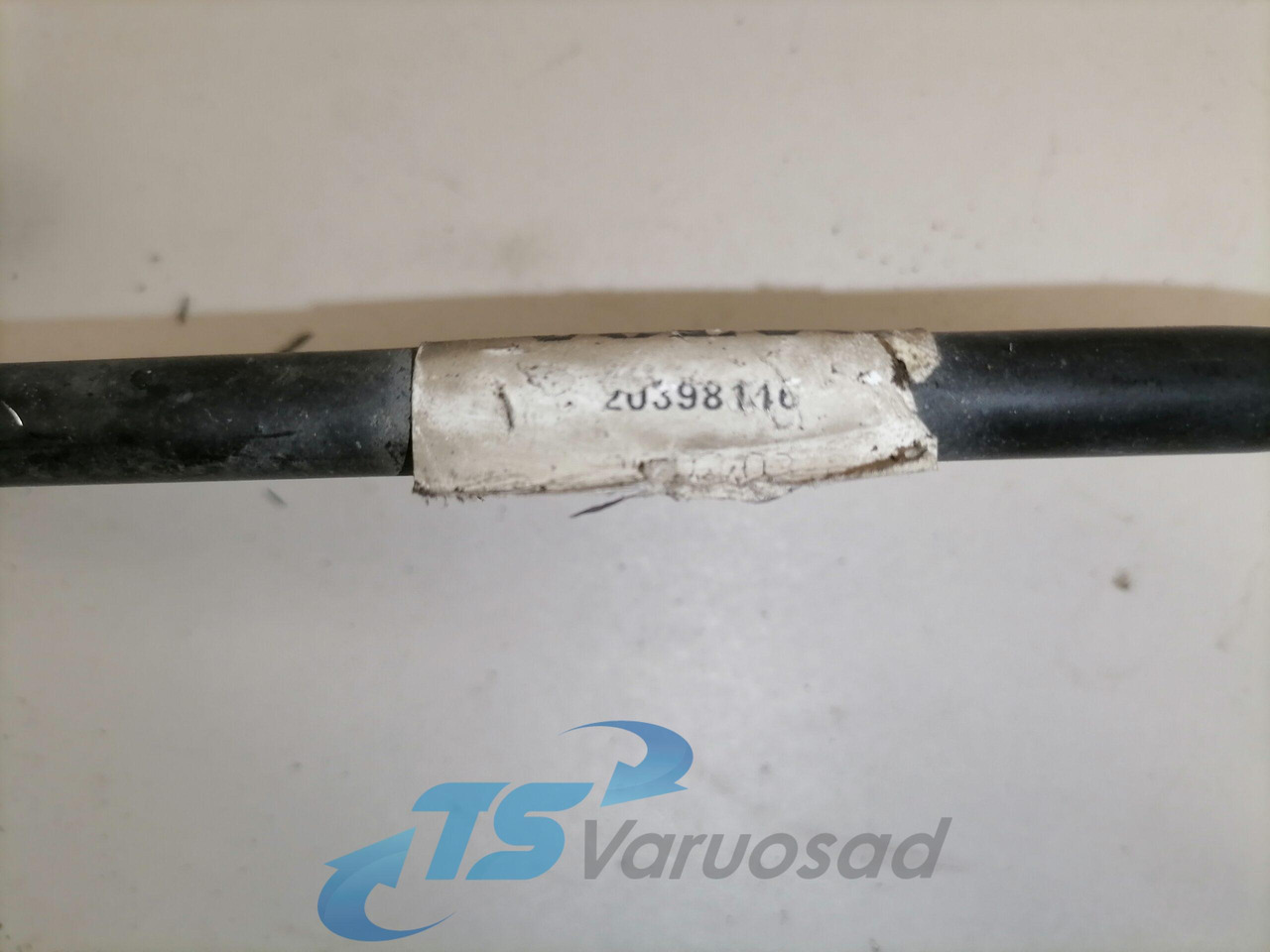 Volvo A/C pipe 20398146 - Chauffage/ Ventilation pour Camion: photos 2 Volvo A/C pipe 20398146 - Chauffage/ Ventilation pour Camion: photos 2