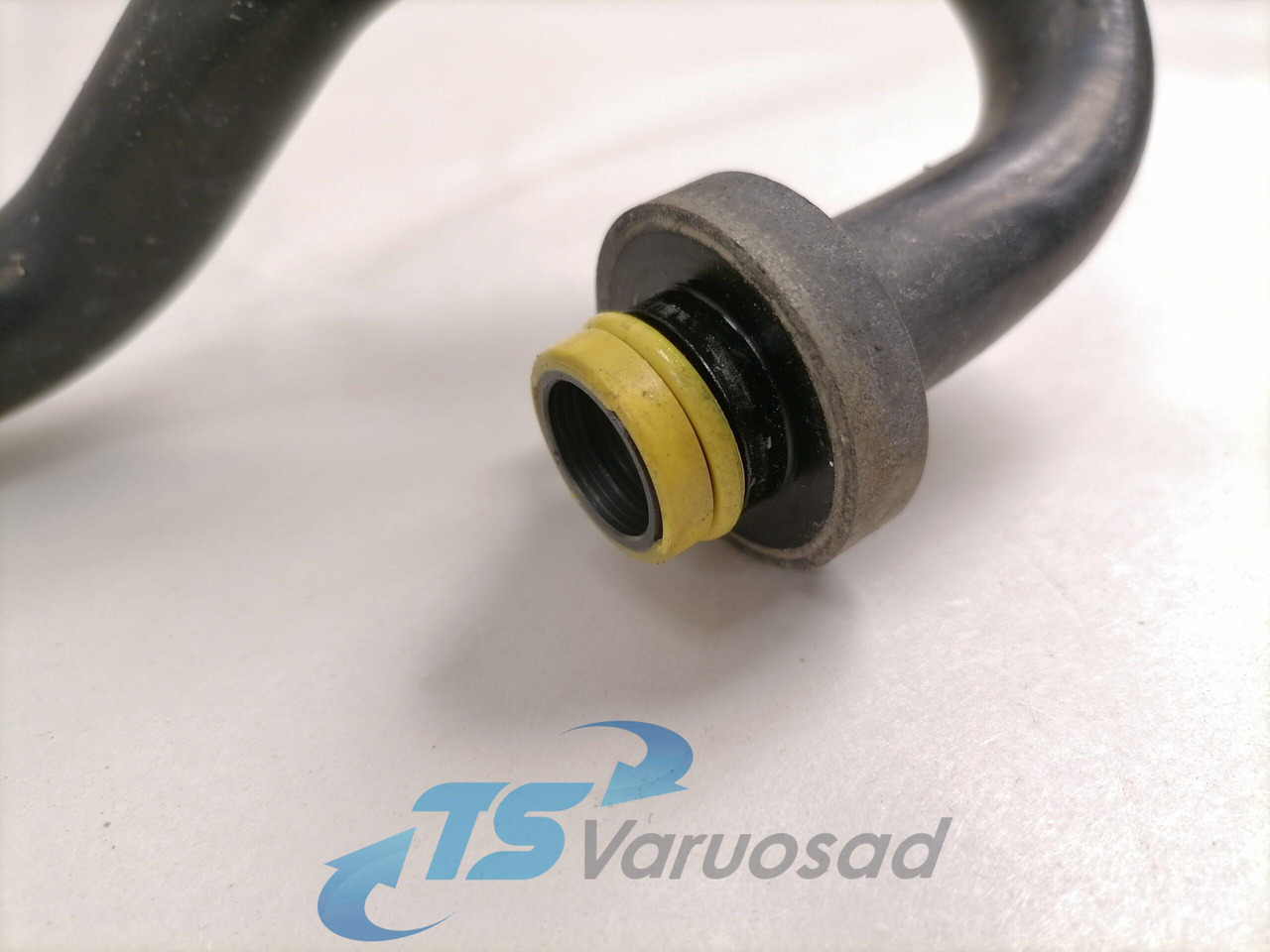 Volvo A/C pipe 84054039 - Chauffage/ Ventilation pour Camion: photos 2 Volvo A/C pipe 84054039 - Chauffage/ Ventilation pour Camion: photos 2