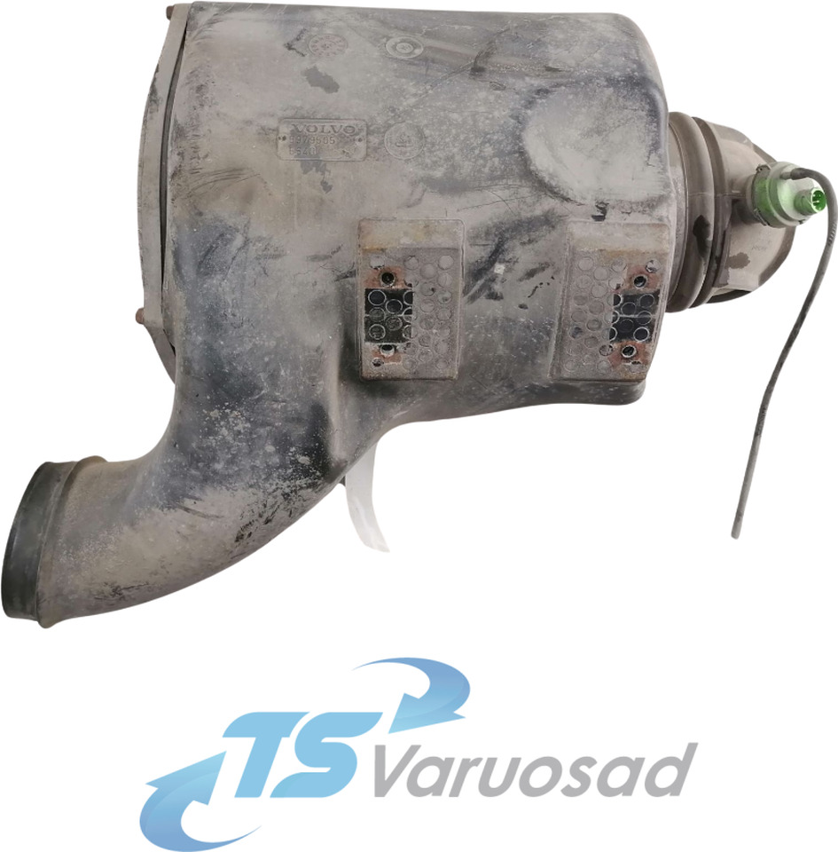 Volvo Air filter housing 3979505 - Système d'admission d'air pour Camion: photos 2 Volvo Air filter housing 3979505 - Système d'admission d'air pour Camion: photos 2