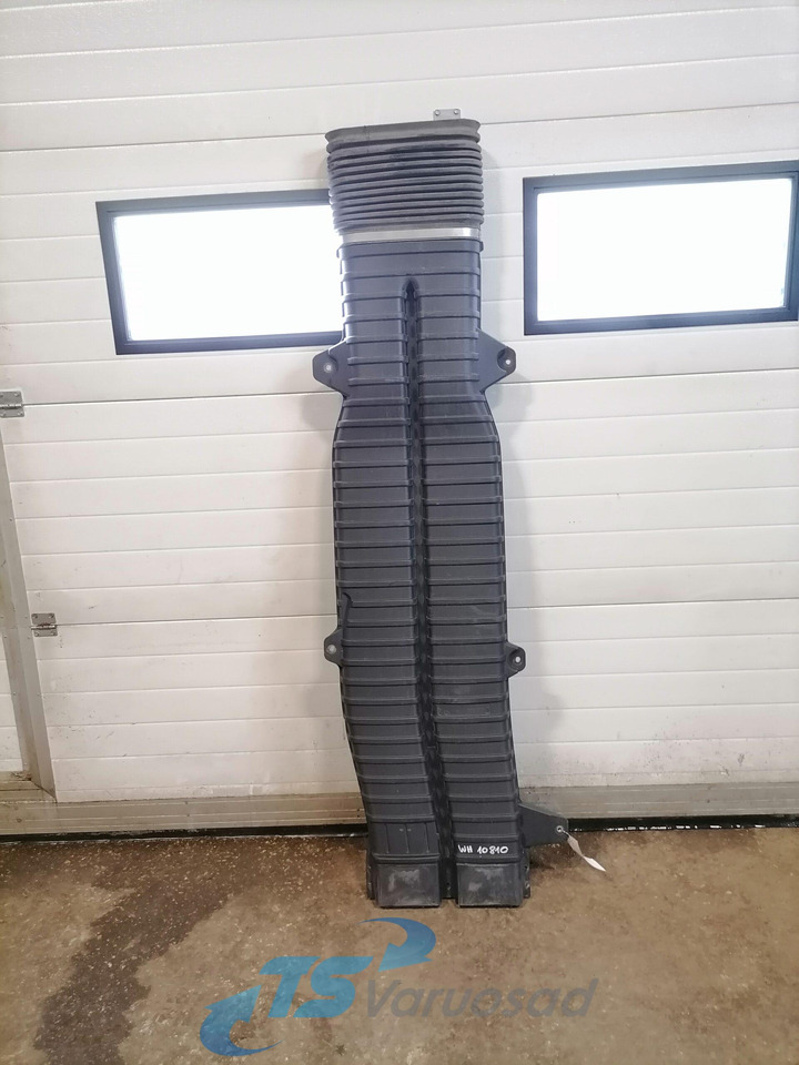 Volvo Air intake 21122123 - Système d'admission d'air pour Camion: photos 2 Volvo Air intake 21122123 - Système d'admission d'air pour Camion: photos 2