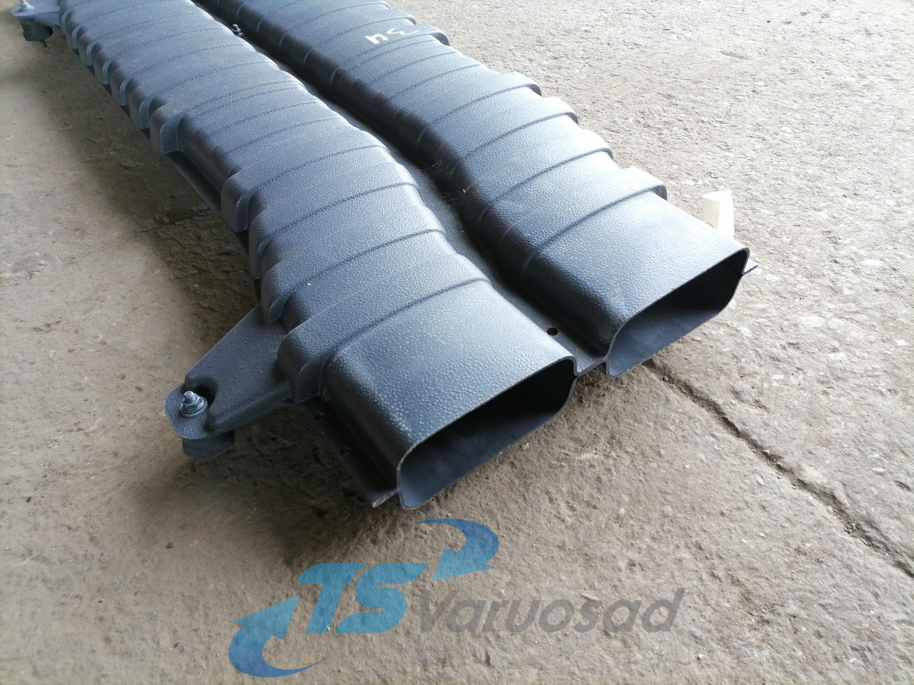 Volvo Air intake 8149814 - Système d'admission d'air pour Camion: photos 3 Volvo Air intake 8149814 - Système d'admission d'air pour Camion: photos 3