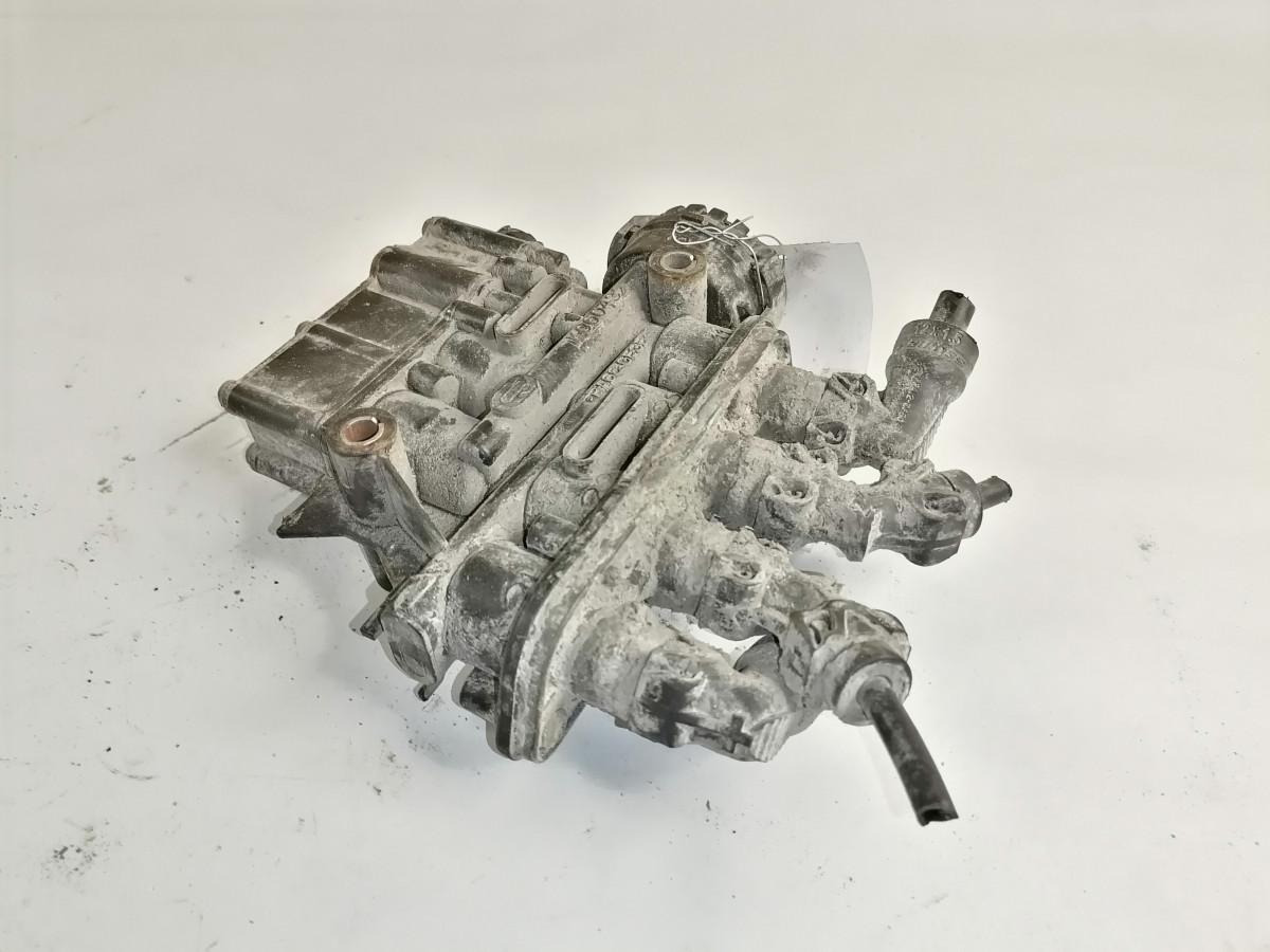 Volvo Air suspension control valve, ECAS 21083660 - Valve de frein pour Camion: photos 3 Volvo Air suspension control valve, ECAS 21083660 - Valve de frein pour Camion: photos 3