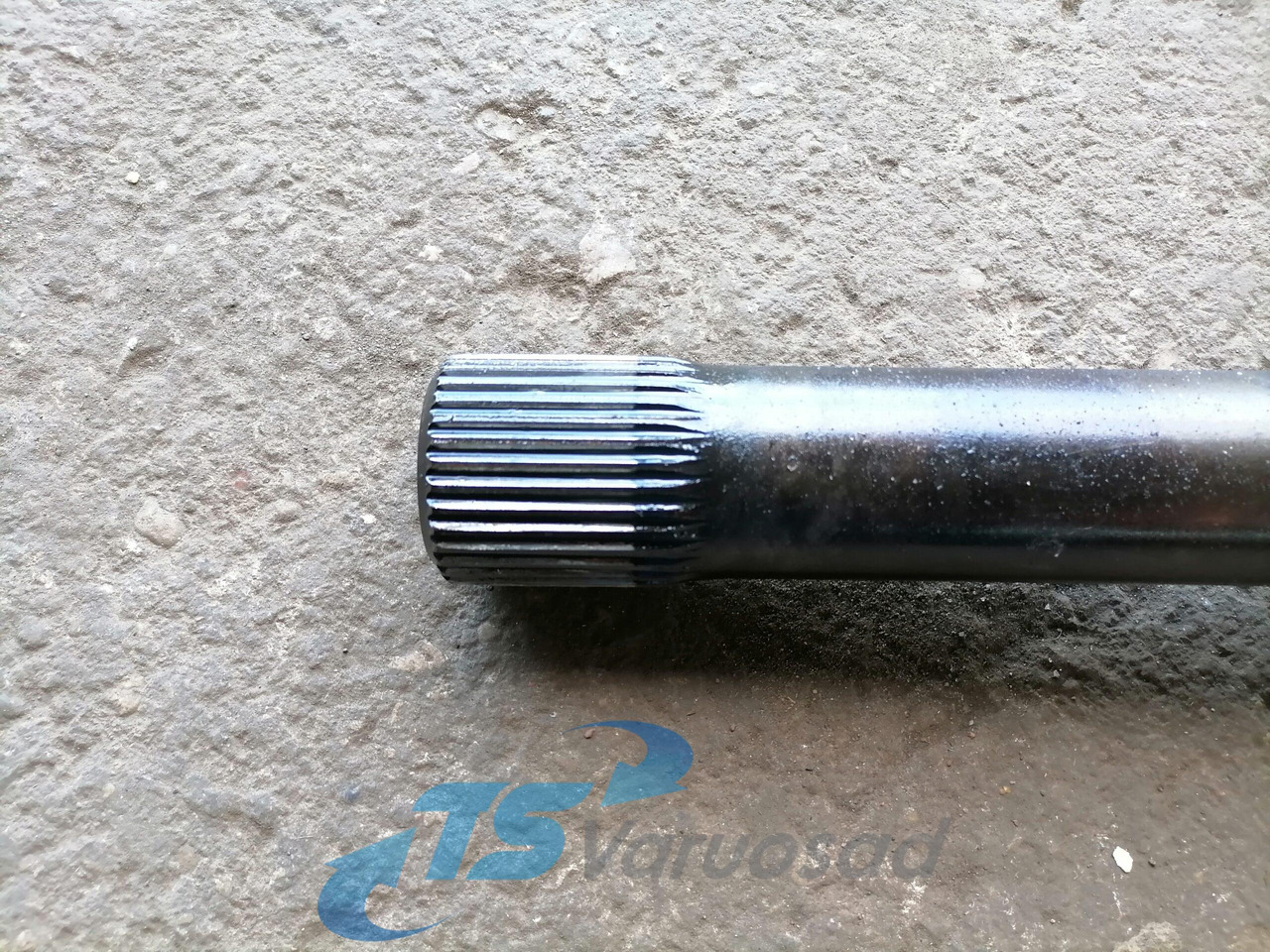 Volvo Drive shaft 3152146 - Demi arbre pour Camion: photos 2 Volvo Drive shaft 3152146 - Demi arbre pour Camion: photos 2