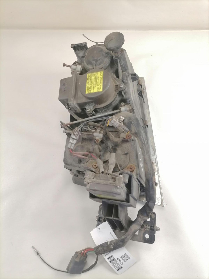 Volvo Esituli, xenon 20713724 - Lumière/ Éclairage pour Camion: photos 4 Volvo Esituli, xenon 20713724 - Lumière/ Éclairage pour Camion: photos 4