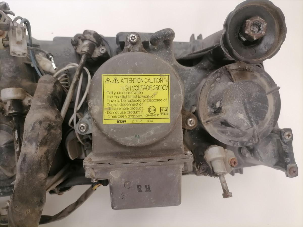 Volvo Esituli, xenon 20713725 - Lumière/ Éclairage pour Camion: photos 3 Volvo Esituli, xenon 20713725 - Lumière/ Éclairage pour Camion: photos 3