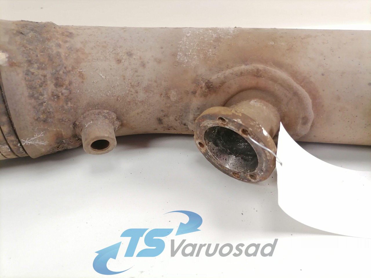 Volvo Exhaust pipe 82414024 - Silencieux pour Camion: photos 2 Volvo Exhaust pipe 82414024 - Silencieux pour Camion: photos 2