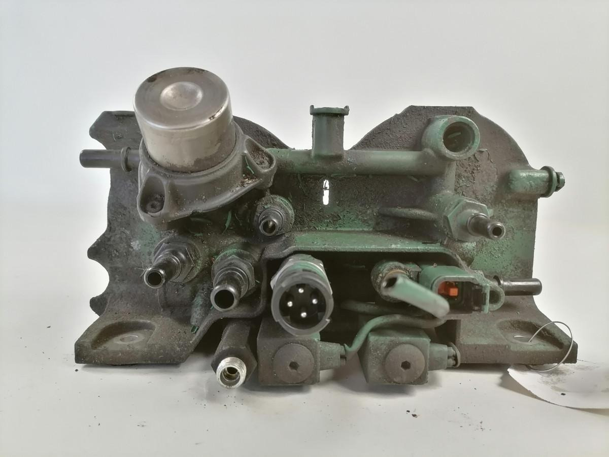 Volvo Fuel filter unit 22502424 - Filtre à carburant pour Camion: photos 5 Volvo Fuel filter unit 22502424 - Filtre à carburant pour Camion: photos 5