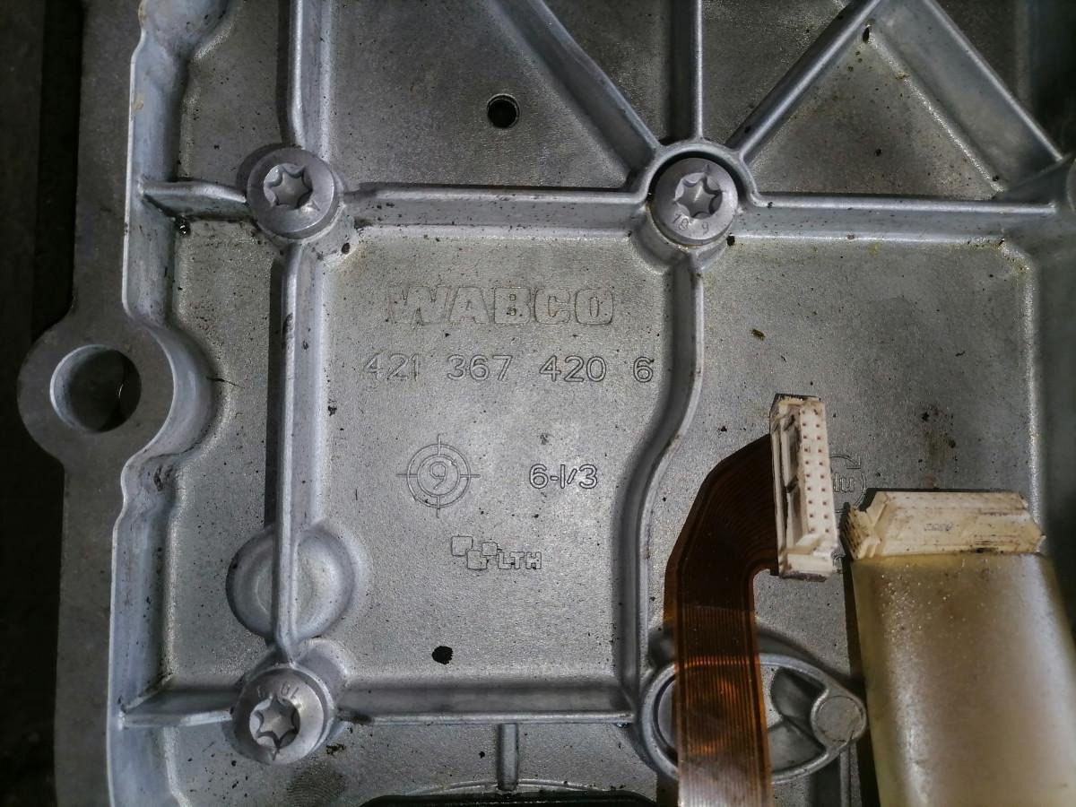 Boîte de vitesse et pièces pour Camion Volvo Gear control 4213674206: photos 6