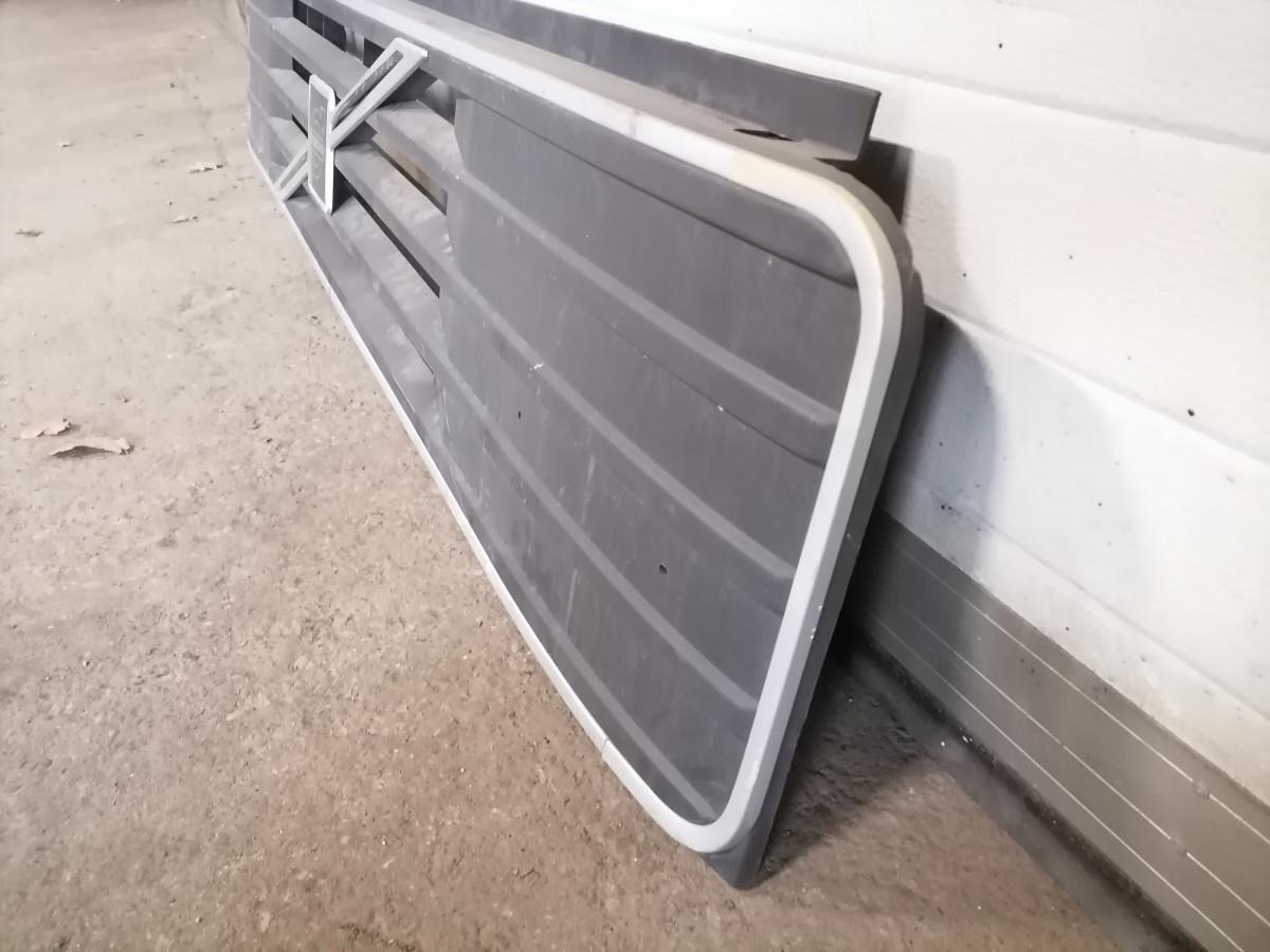 Volvo Grille panel 8144455 - Calandre pour Camion: photos 3 Volvo Grille panel 8144455 - Calandre pour Camion: photos 3