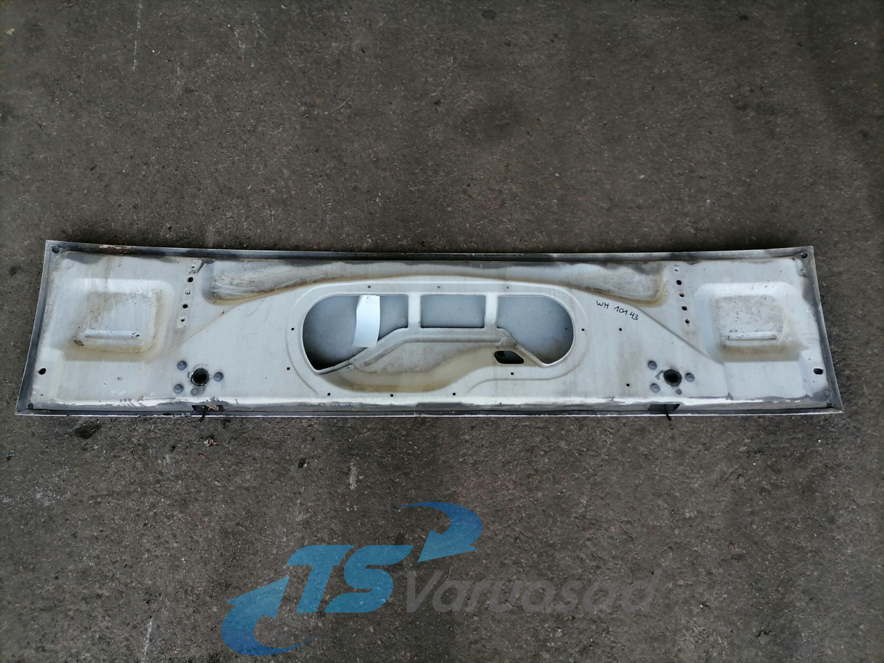 Volvo Grille panel 8191220 - Calandre pour Camion: photos 2 Volvo Grille panel 8191220 - Calandre pour Camion: photos 2