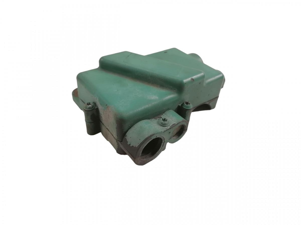 Volvo Juhtmestiku harukarp 04214496 - Fusible pour Camion: photos 1 Volvo Juhtmestiku harukarp 04214496 - Fusible pour Camion: photos 1