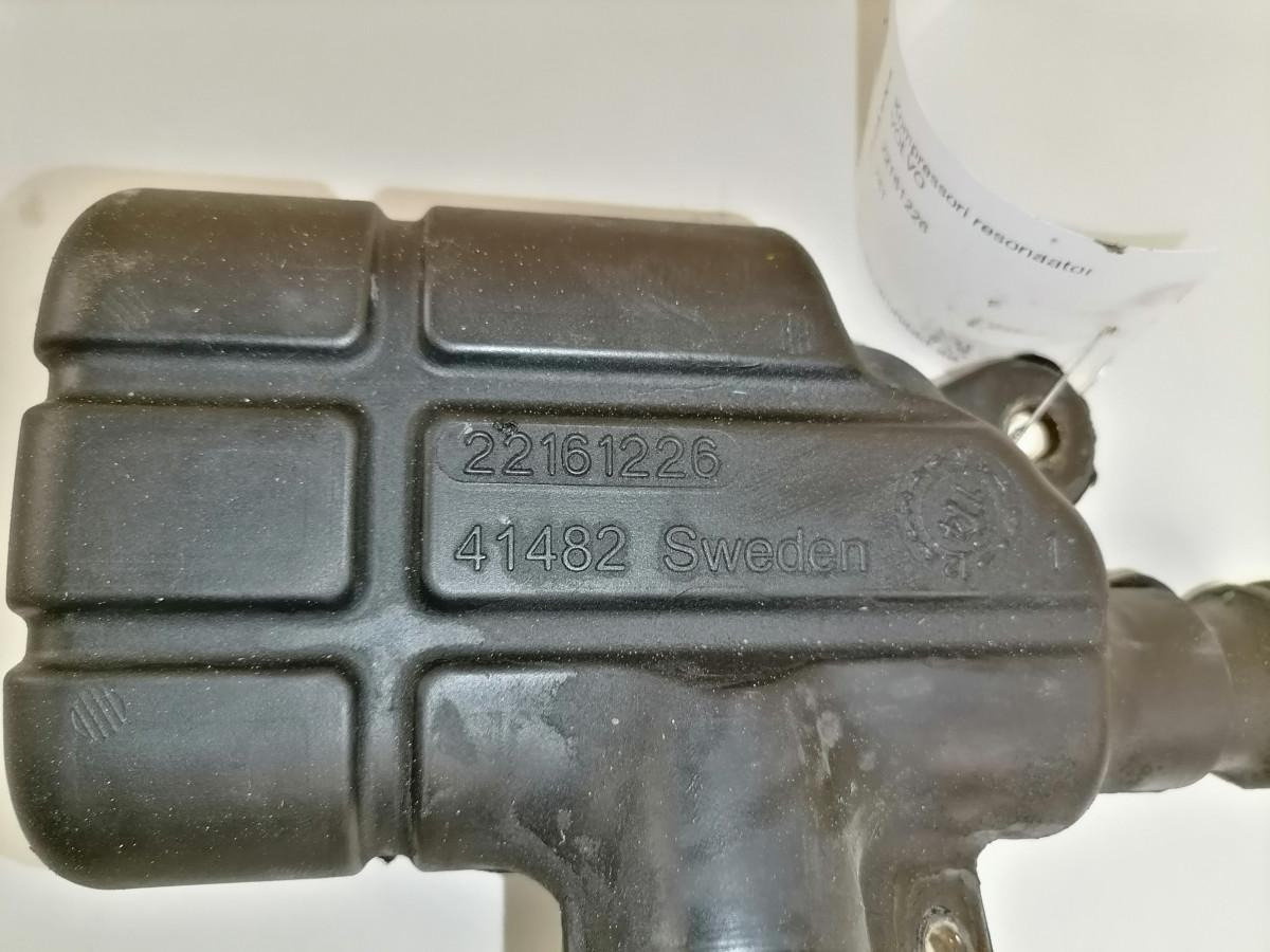 Volvo Kompressori resonaator 22161226 - Compresseur pour Camion: photos 5 Volvo Kompressori resonaator 22161226 - Compresseur pour Camion: photos 5