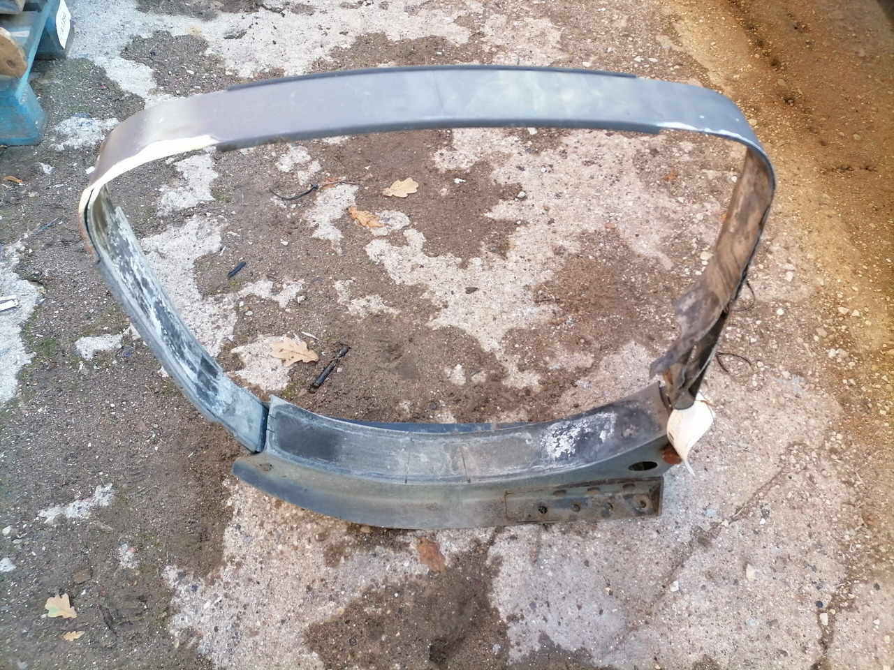 Volvo Kütusepaagi kandur, Volvo 20721537 - Réservoir de carburant pour Camion: photos 5 Volvo Kütusepaagi kandur, Volvo 20721537 - Réservoir de carburant pour Camion: photos 5