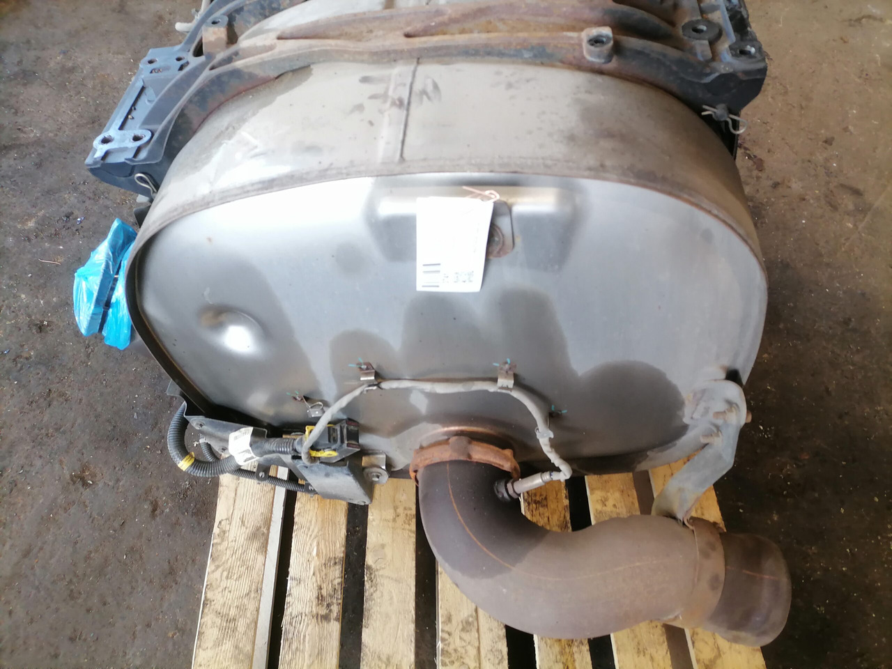 Volvo Muffler 21364816 - Silencieux pour Camion: photos 4 Volvo Muffler 21364816 - Silencieux pour Camion: photos 4