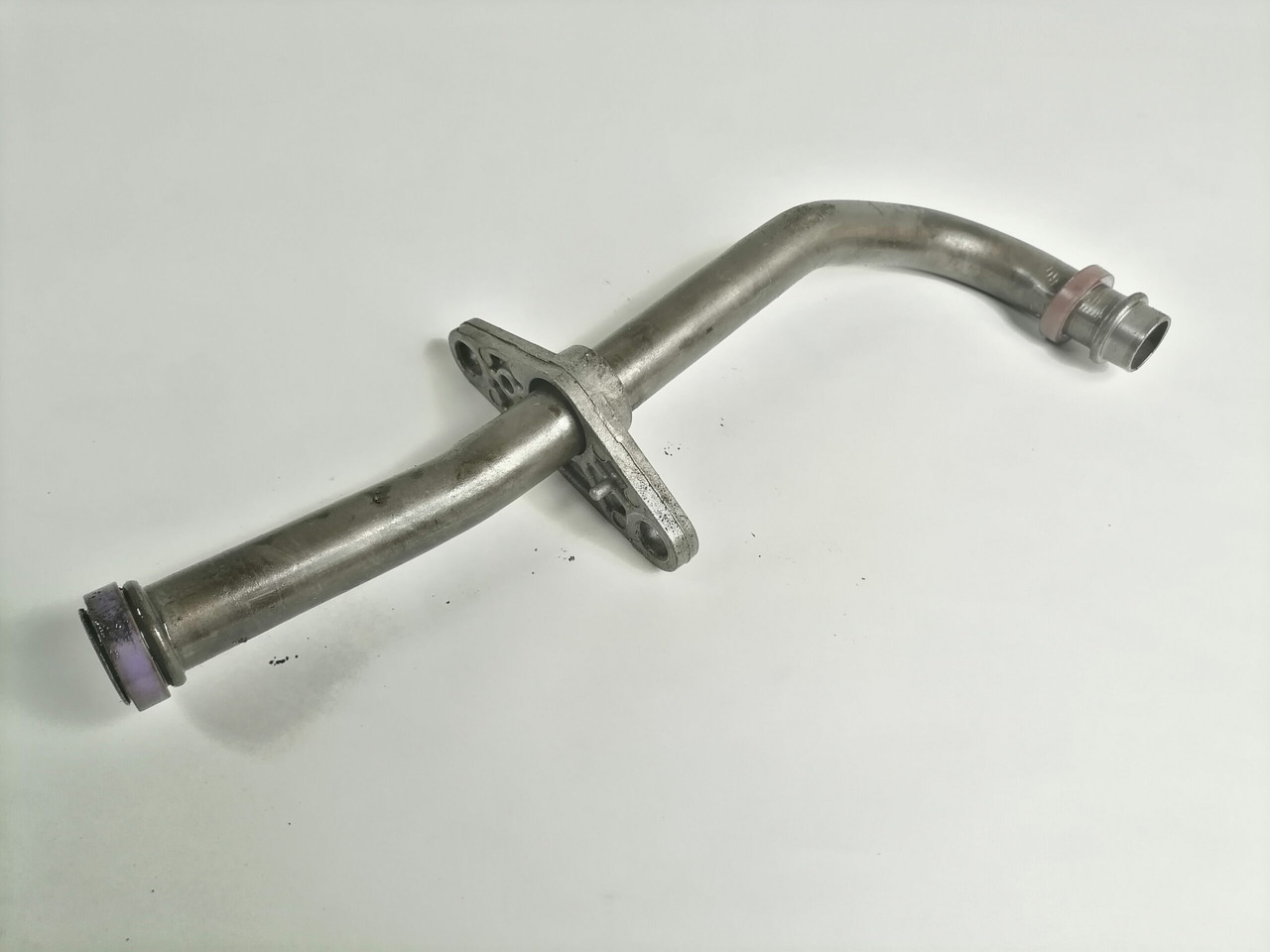 Volvo Oil pump pipe 20501240 - Pompe à huile pour Camion: photos 1 Volvo Oil pump pipe 20501240 - Pompe à huile pour Camion: photos 1
