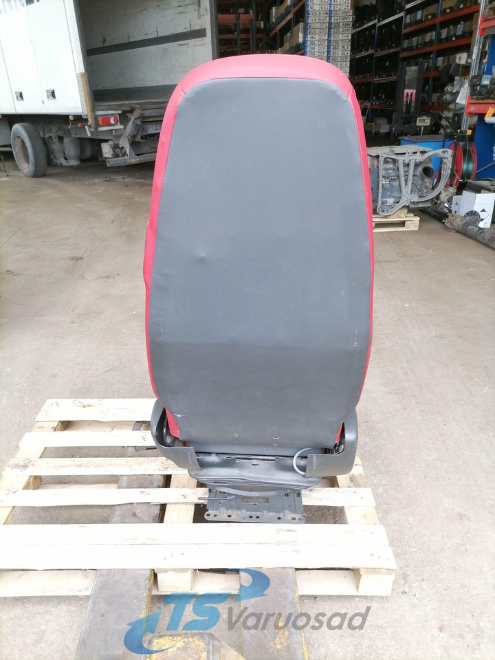 Volvo Passenger seat 82201647 - Siège pour Camion: photos 4 Volvo Passenger seat 82201647 - Siège pour Camion: photos 4