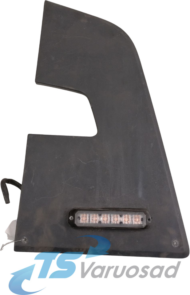 Volvo Plastic 82063911 - Aérodynamique/ Spoilers pour Camion: photos 1 Volvo Plastic 82063911 - Aérodynamique/ Spoilers pour Camion: photos 1