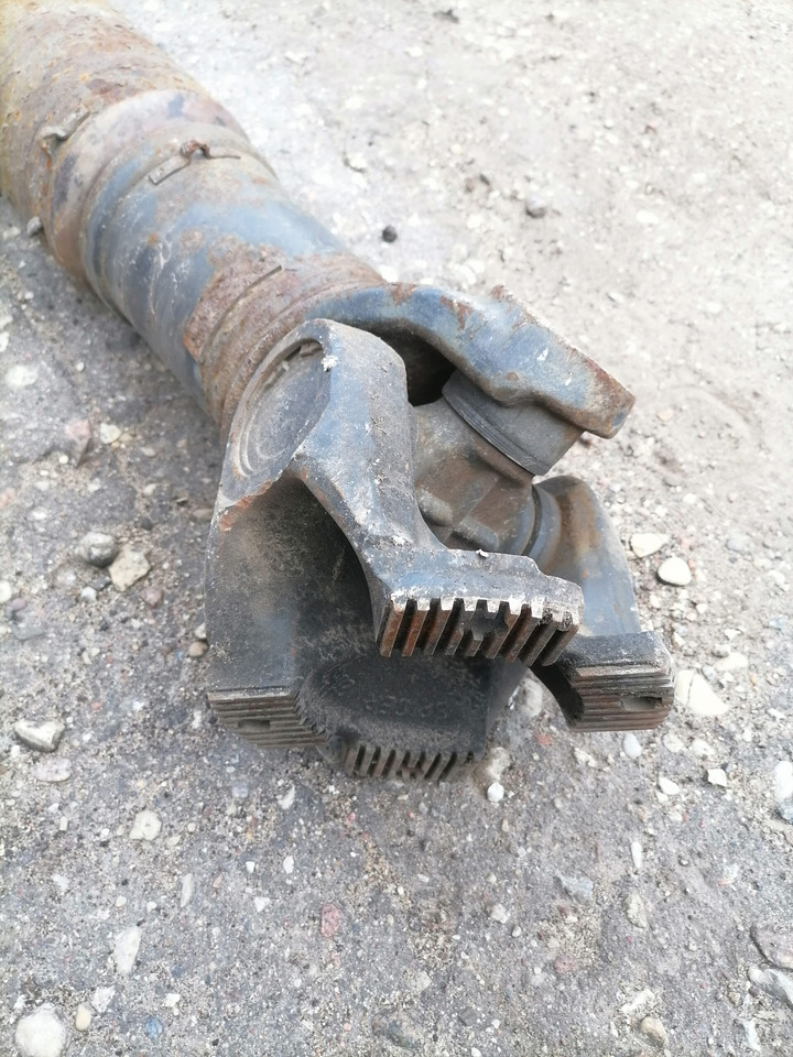 Volvo Propeller shaft 1068161 - Arbre à cardan pour Camion: photos 4 Volvo Propeller shaft 1068161 - Arbre à cardan pour Camion: photos 4