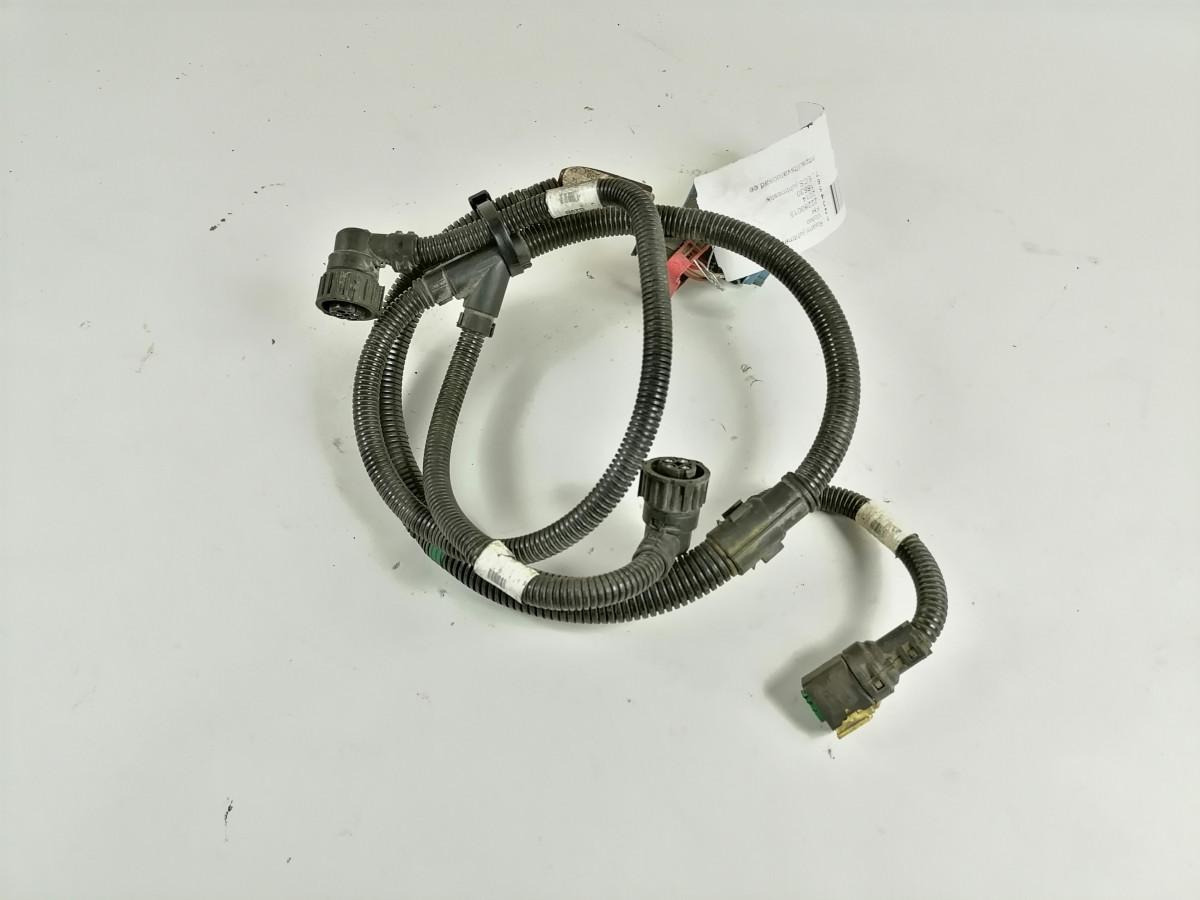 Volvo Raami juhtmestik 22280015 - Pièce universelle pour Camion: photos 3 Volvo Raami juhtmestik 22280015 - Pièce universelle pour Camion: photos 3