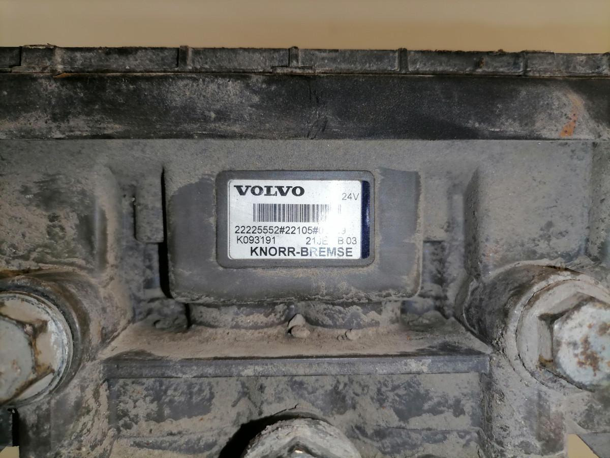 Volvo Rear axel brake pressure control valve 22225552 - Valve de frein pour Camion: photos 5 Volvo Rear axel brake pressure control valve 22225552 - Valve de frein pour Camion: photos 5