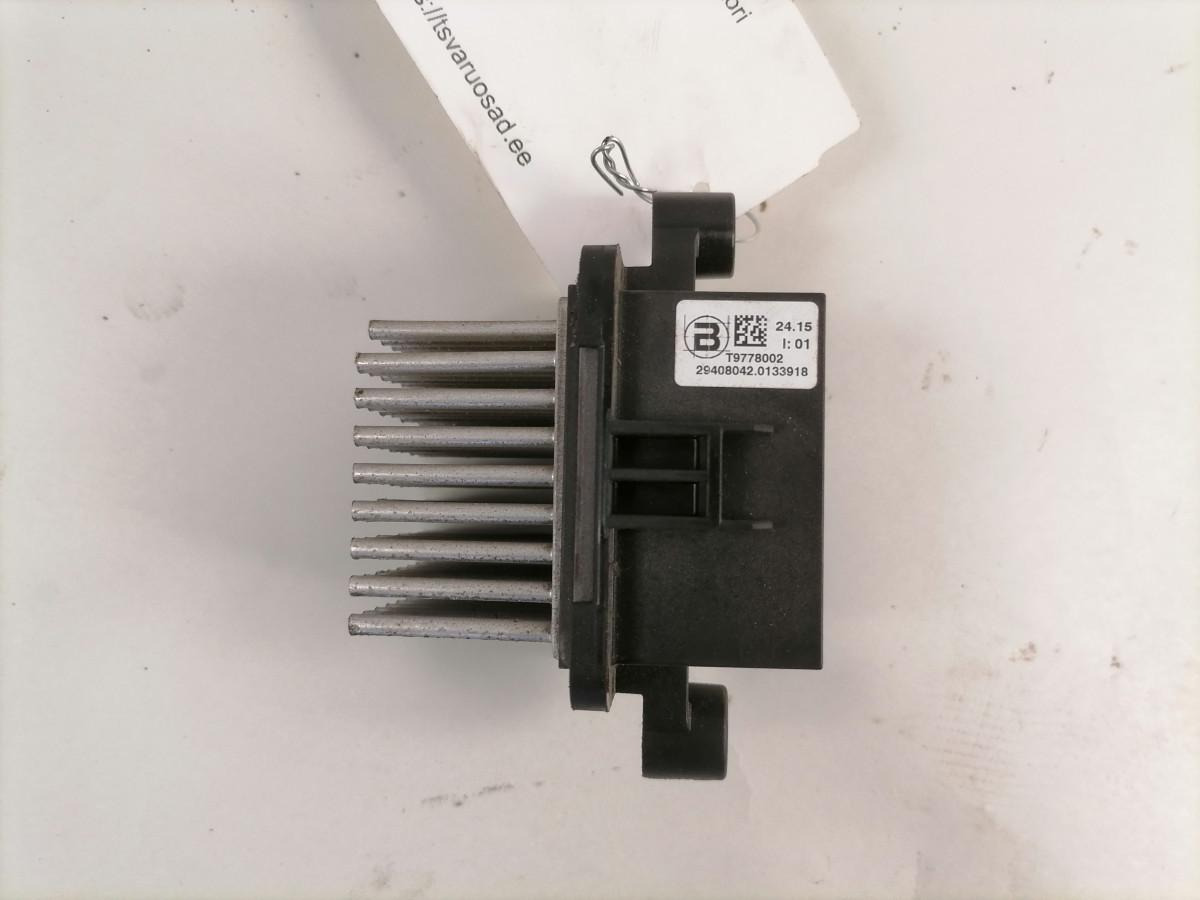 Volvo Salongi ventilaatori regulaator 29408042 - Capteur pour Camion: photos 4 Volvo Salongi ventilaatori regulaator 29408042 - Capteur pour Camion: photos 4