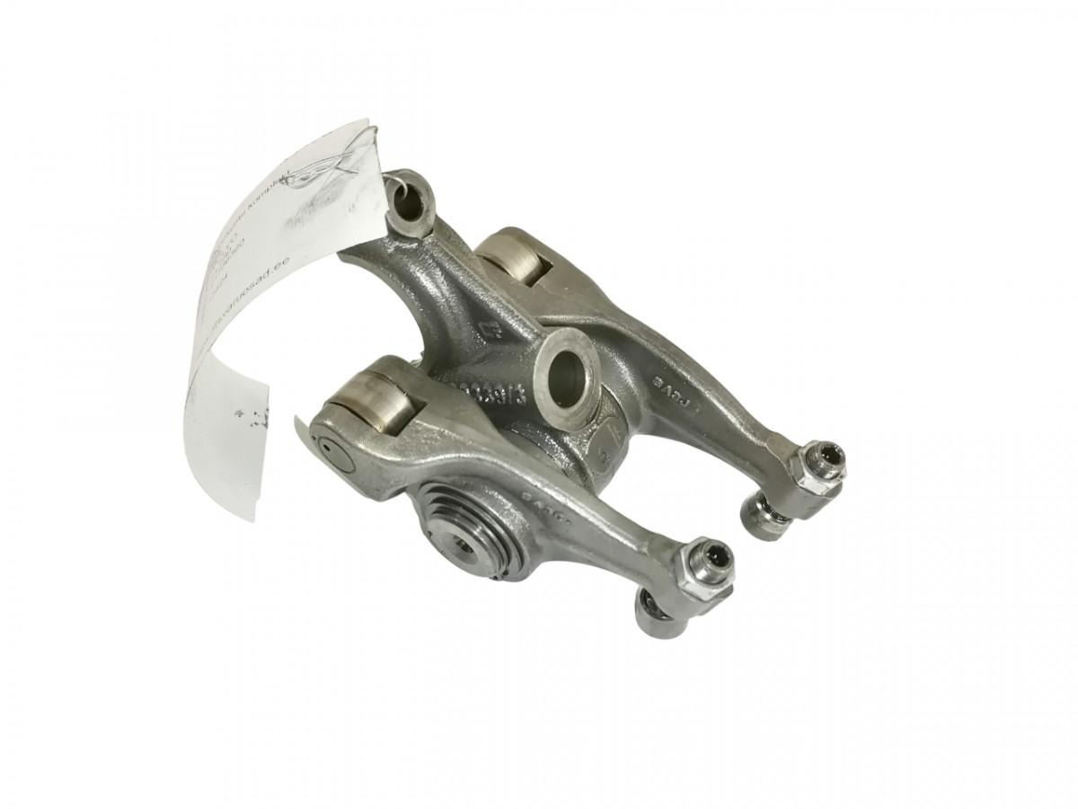 Volvo Set of rockers with shaft 21796360 - Pièce universelle pour Camion: photos 1 Volvo Set of rockers with shaft 21796360 - Pièce universelle pour Camion: photos 1