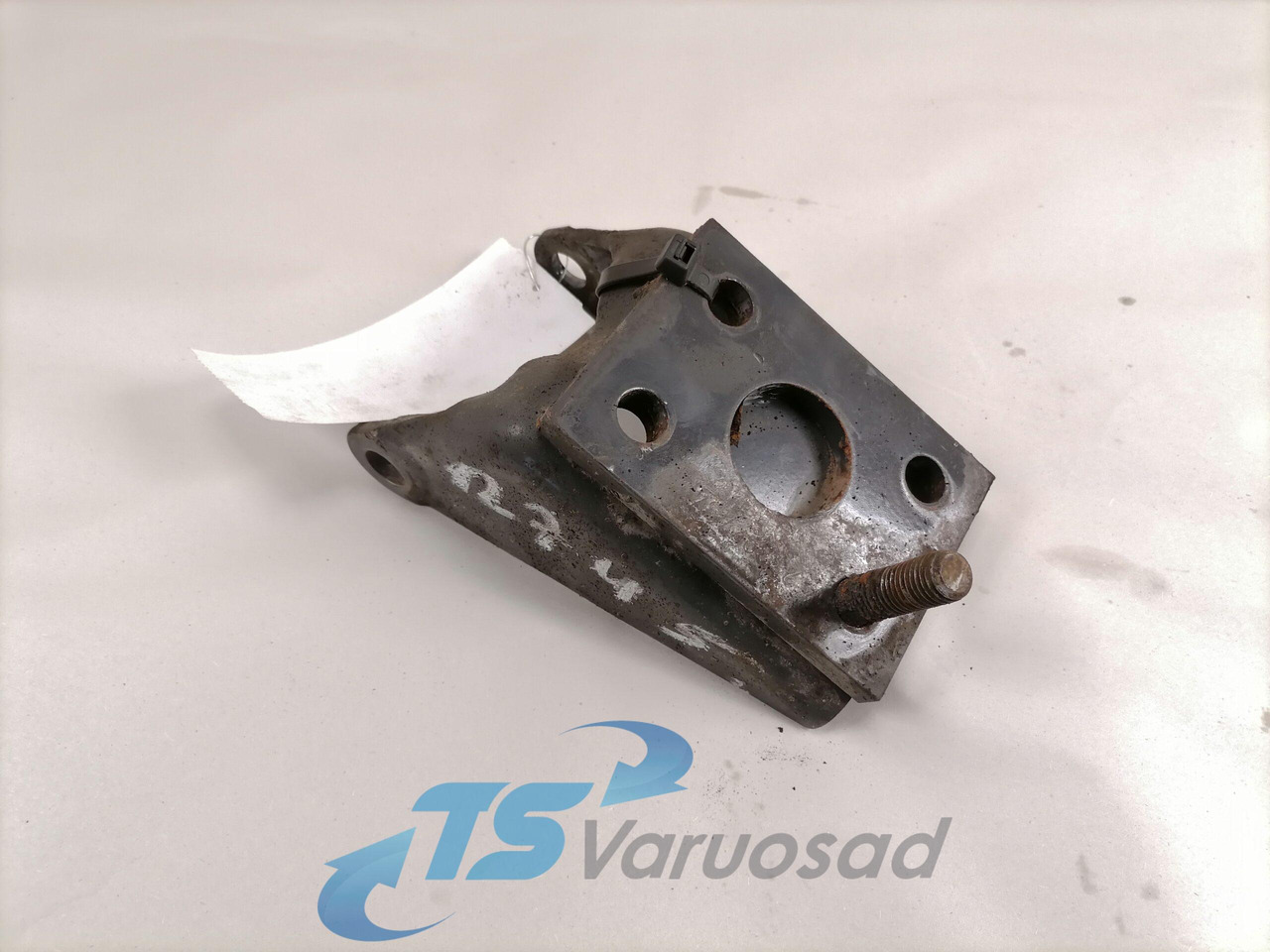 Volvo Shock absorber mounting 22022527 - Suspension pour Camion: photos 2 Volvo Shock absorber mounting 22022527 - Suspension pour Camion: photos 2