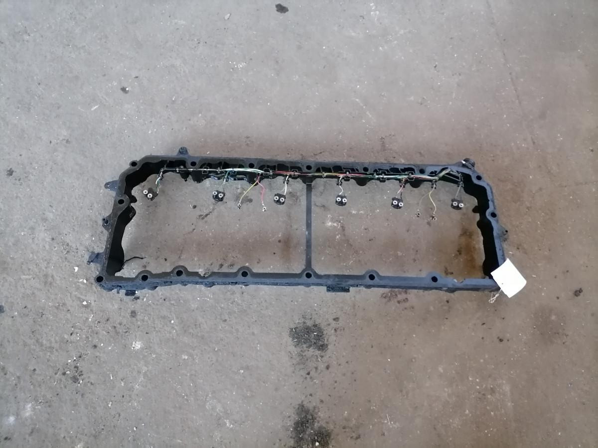 Volvo Vahekaas 21717750 - Culasse pour Camion: photos 2 Volvo Vahekaas 21717750 - Culasse pour Camion: photos 2