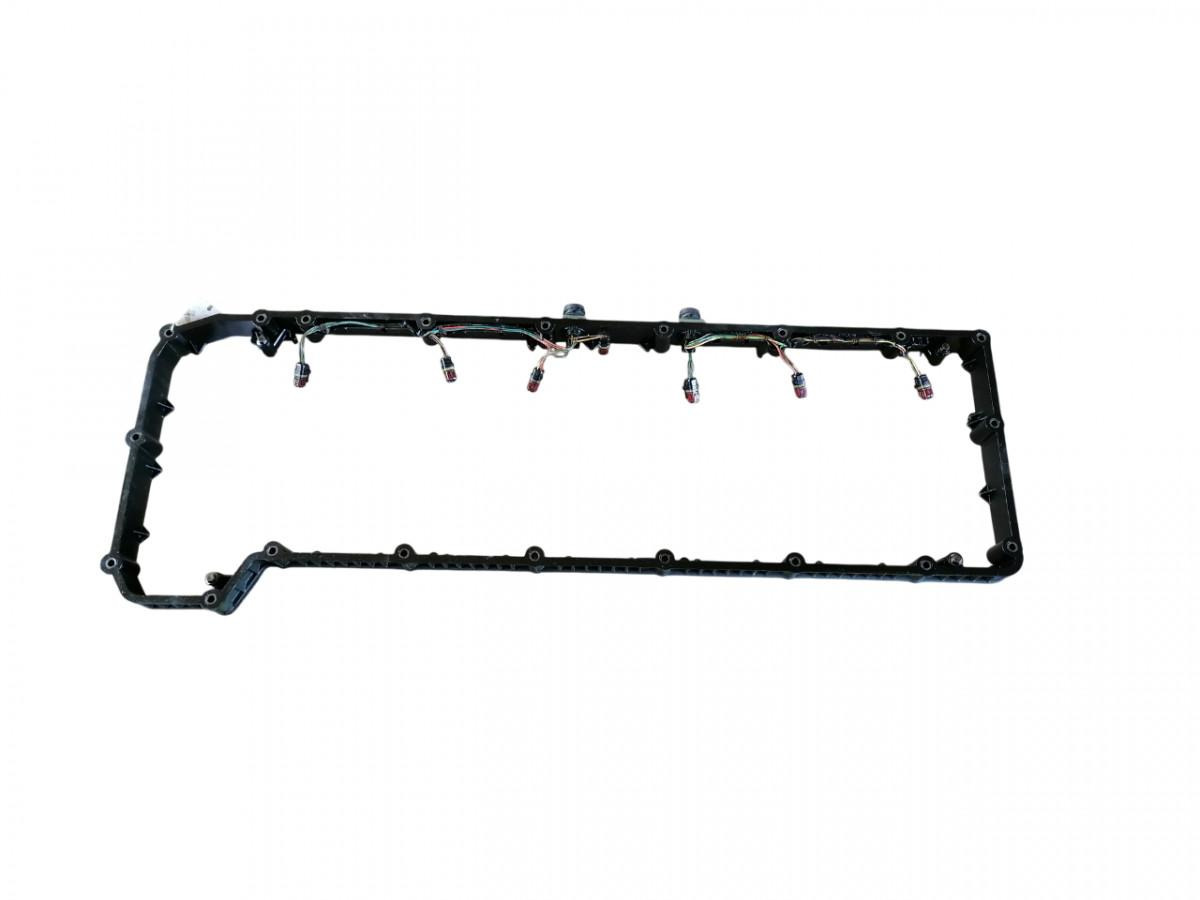 Volvo Vahekaas 22045844 - Culasse pour Camion: photos 1 Volvo Vahekaas 22045844 - Culasse pour Camion: photos 1