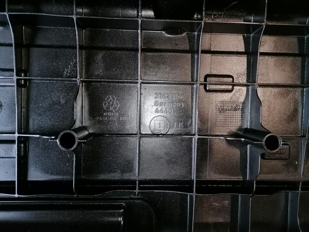 Volvo Valve cover 21627156 - Culasse pour Camion: photos 4 Volvo Valve cover 21627156 - Culasse pour Camion: photos 4